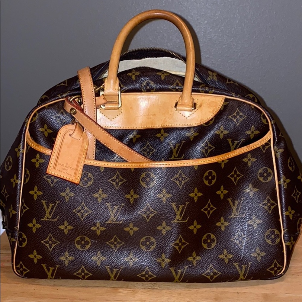 Lv travel bag